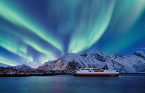 These Northern Lights Cruises in Norway Guarantee You'll See the Aurora Borealis | Frommer's