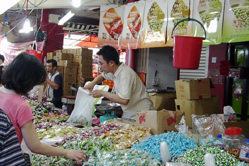 Market in Sinagpore's Chinatown